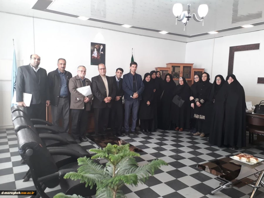 جلسه هم اندیشی با ریاست محترم آموزش وپرورش ومدیران هنرستان ها  2