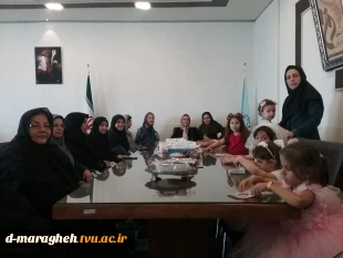 مراسم جشن و سرور و مولودی خوانی به مناسبت گرامیداشت ولادت حضرت معصومه(س) 

 2