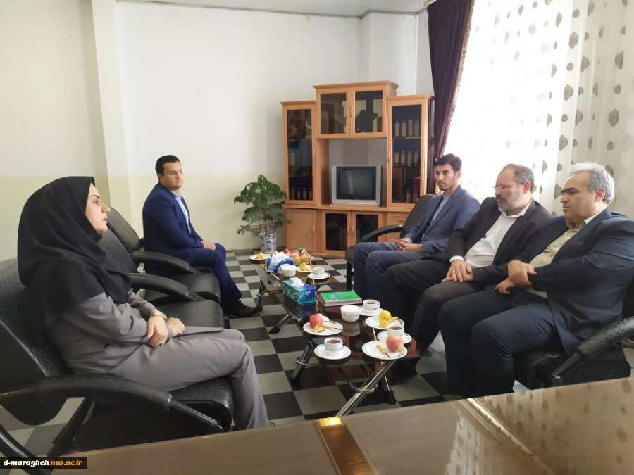 دیدار ریاست محترم اداره آموزش پرورش شهرستان مراغه با ریاست آموزشکده فنی و حرفه ای دختران مراغه 2