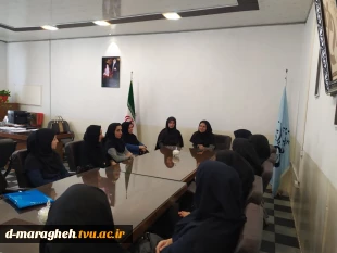 جلسه سرپرست آموزشکده با اساتید گروه معماری 3