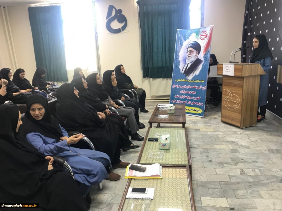 جلسه توجیهی دانشجویان جدیدالورود با حضور سرپرست آموزشکده و معاونت آموزشی مرکز به همراه تصاویر و گزارش 4
