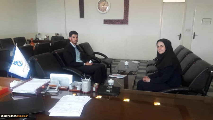 دیدار ریاست محترم آموزشکده سرکار خانم دکتر خبازی با آقای مهندس غفاریان کارشناس هنرستانهای فنی حرفه ای و کاردانش شهرستان مراغه در خصوص تمهیدات و اقدامات لازم جهت معرفی رشته های آموزشکده بخصوص رشته جدید(مدیریت خانواده) و تبلیغ رشته ها در سطح شهر و حومه 2