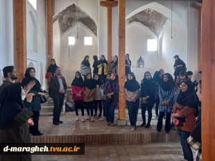 بازدید علمی دانشجویان رشته معماری در معیت اساتید از بناهای تاریخی شهرستان مراغه  3