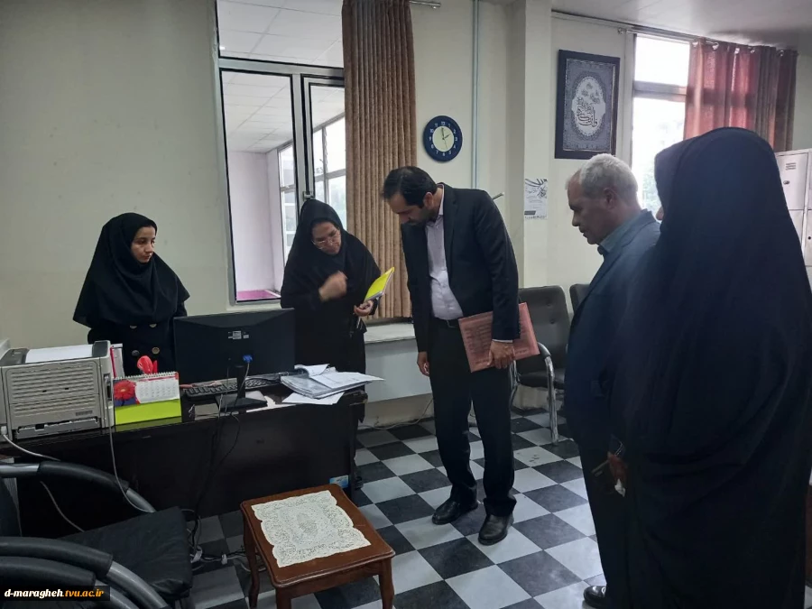 بازدید نماینده محترم اداره نظارت و ارزیابی دانشگاه فنی و حرفه ای کشور از روند برگزاری امتحانات نیمسال دوم سالتحصیلی 1402-1401 آموزشکده فنی و حرفه ای دختران مراغه. 
1402/03/23 2
