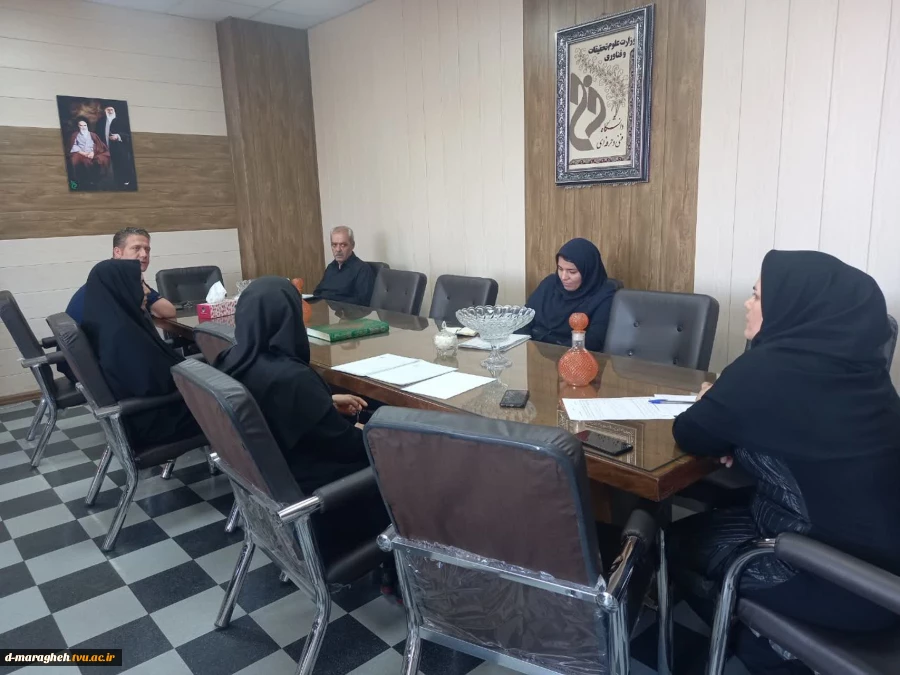 جلسه هماهنگی به منظور برنامه‌ریزی آموزشی دانشجویان نوورود رشته تربیت بدنی در سال تحصیلی 1403-1402برگزار شد 2