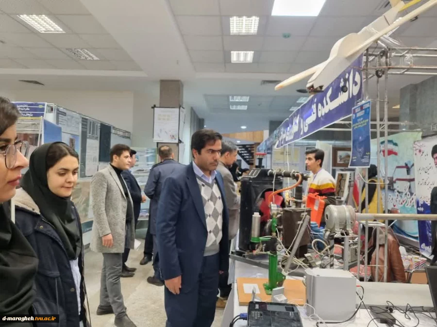 حضور آموزشکده فنی و حرفه ای دختران مراغه در شانزدهمین نمایشگاه هفته پژوهش و فناوری دانشگاه مراغه  4