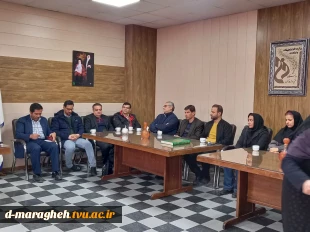 جلسه هم اندیشی اساتید مدعوی گروههای رشته حسابداری، معماری و تربیت کودک  با سرپرست آموزشکده  3