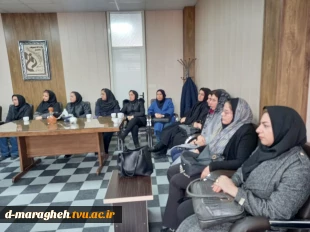 جلسه هم اندیشی اساتید مدعوی گروههای رشته حسابداری، معماری و تربیت کودک  با سرپرست آموزشکده  5
