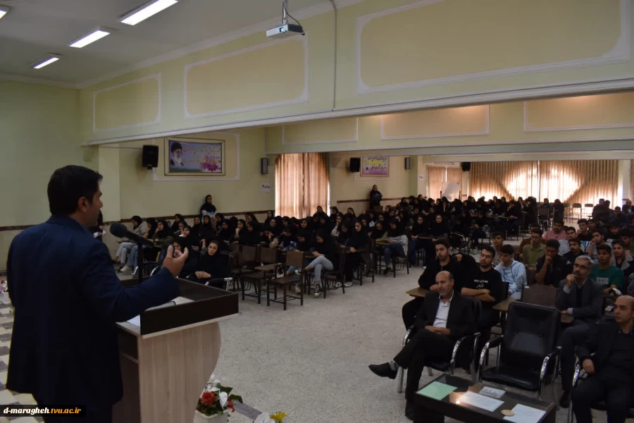 آیین رسمی آغاز سال تحصیلی نو ورودان دانشگاه برگزار شد 3