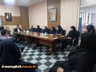 برگزاری جلسه شورای اداری 2